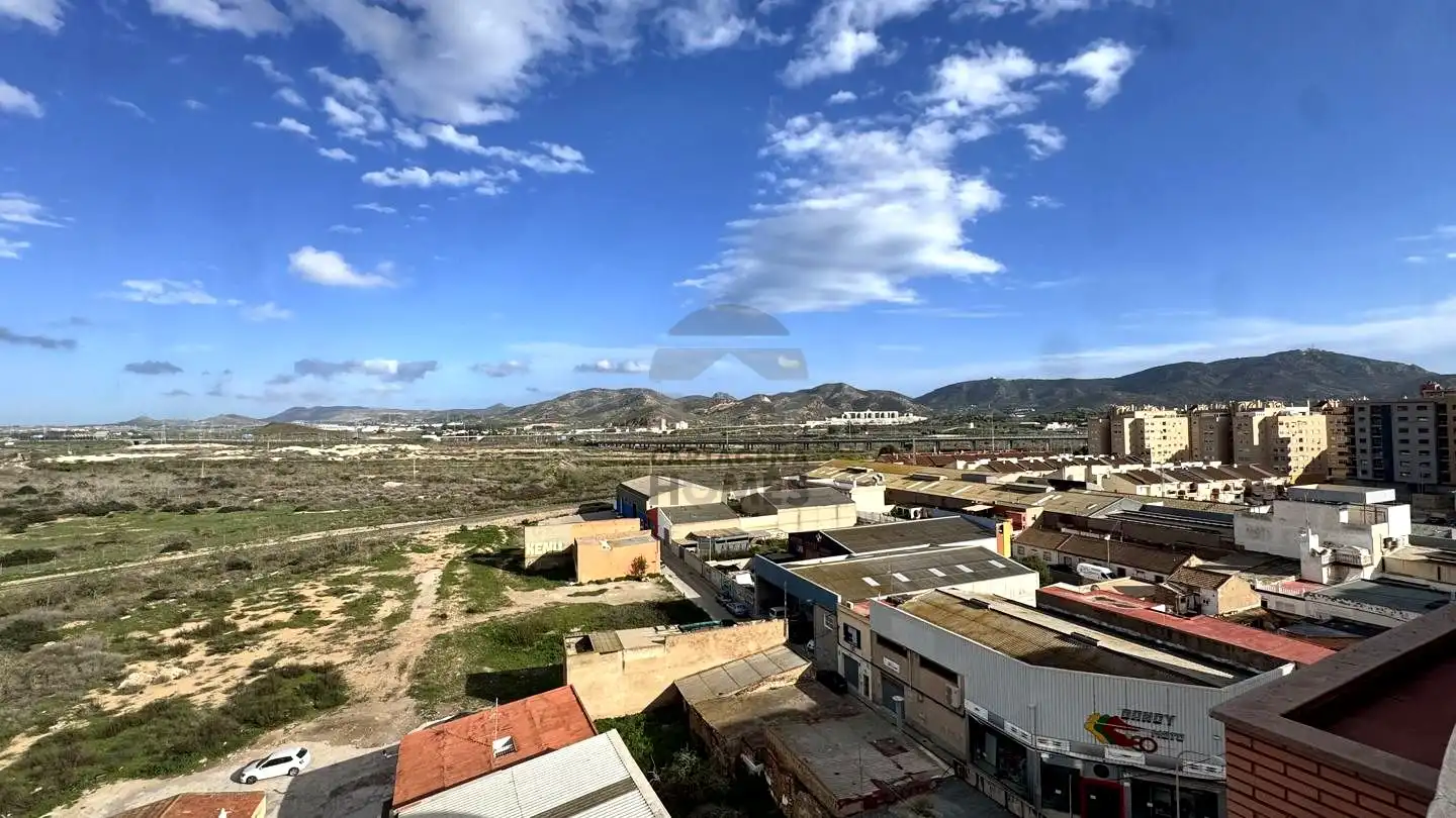 Vista exterior de Ático en venta en Cartagena con Aire acondicionado, Terraza y Amueblado