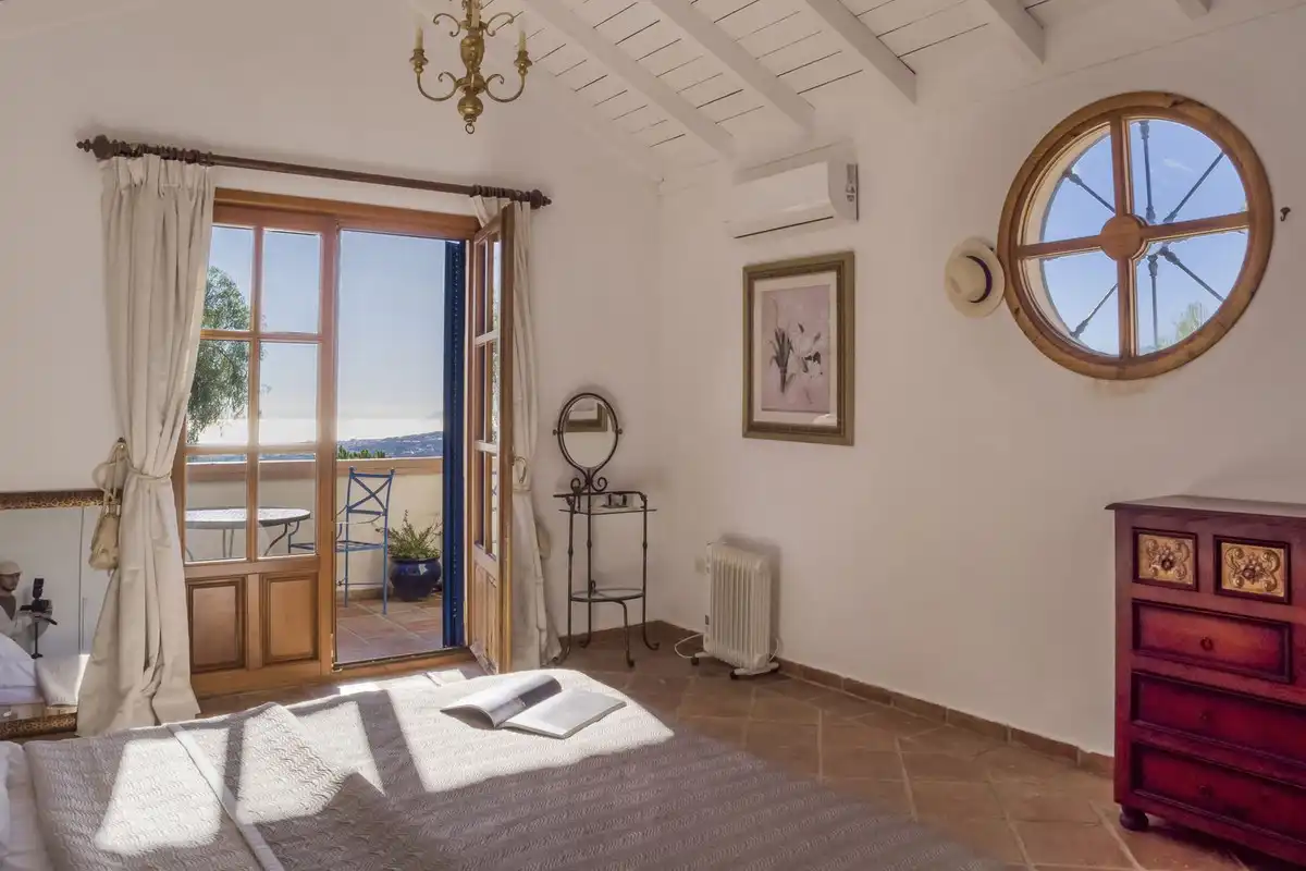 Habitación de Casa o chalet en venta en Marbella con Terraza y Piscina