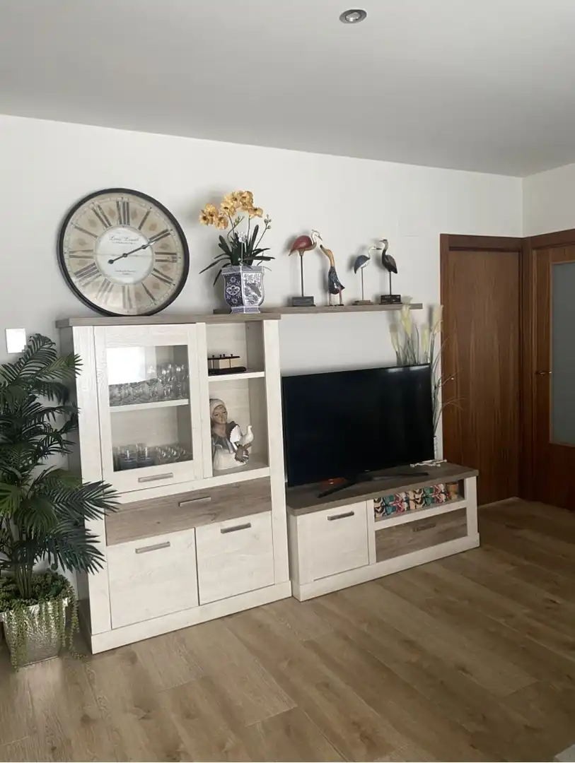 Sala de estar de Piso en venta en  Pamplona / Iruña con Parquet, Amueblado y Balcón