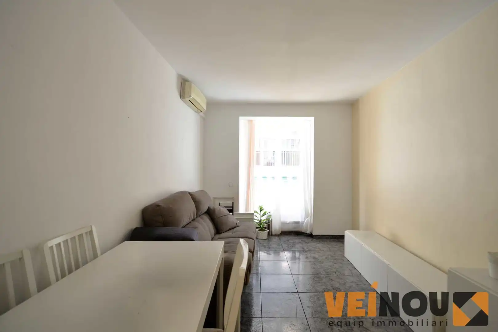 Living room of Flat for sale in Sant Joan Despí  with Air Conditioner and Balcony