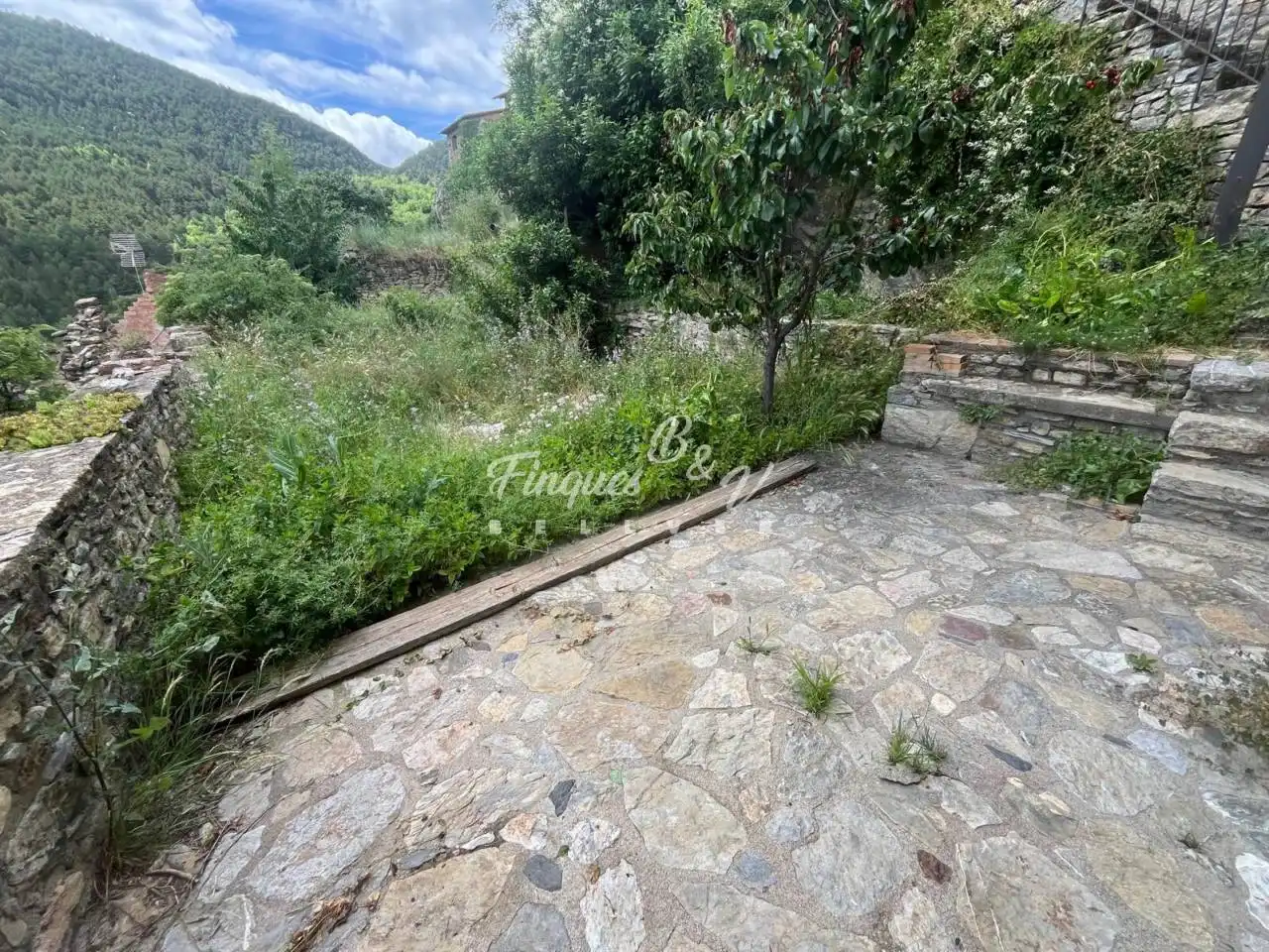 Casa o xalet en venda en El Pont de Bar amb Calefacció, Jardí privat i Parquet
