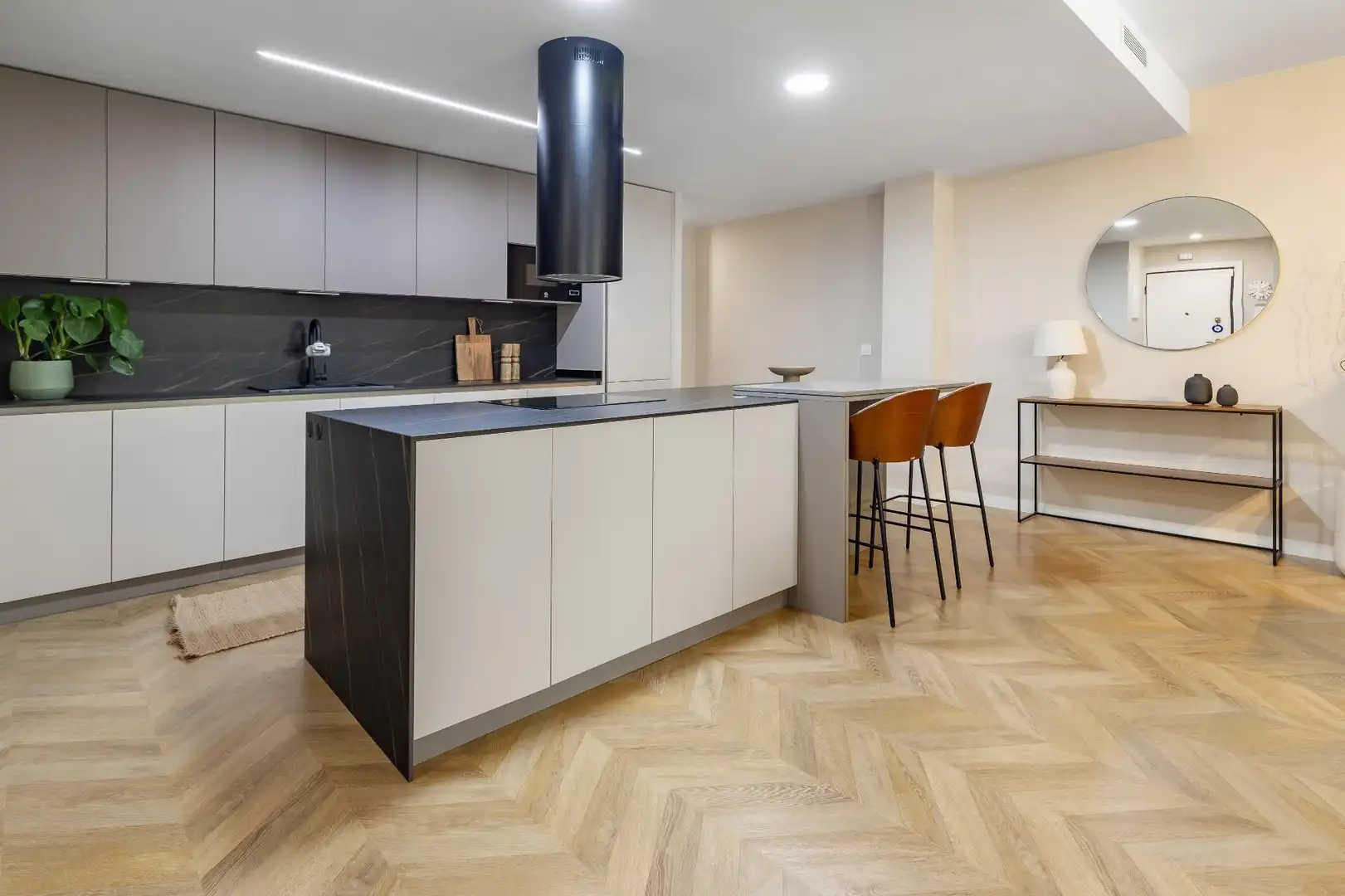 Kitchen of Flat for sale in Valencia  with Air Conditioner, Heating and Storage room