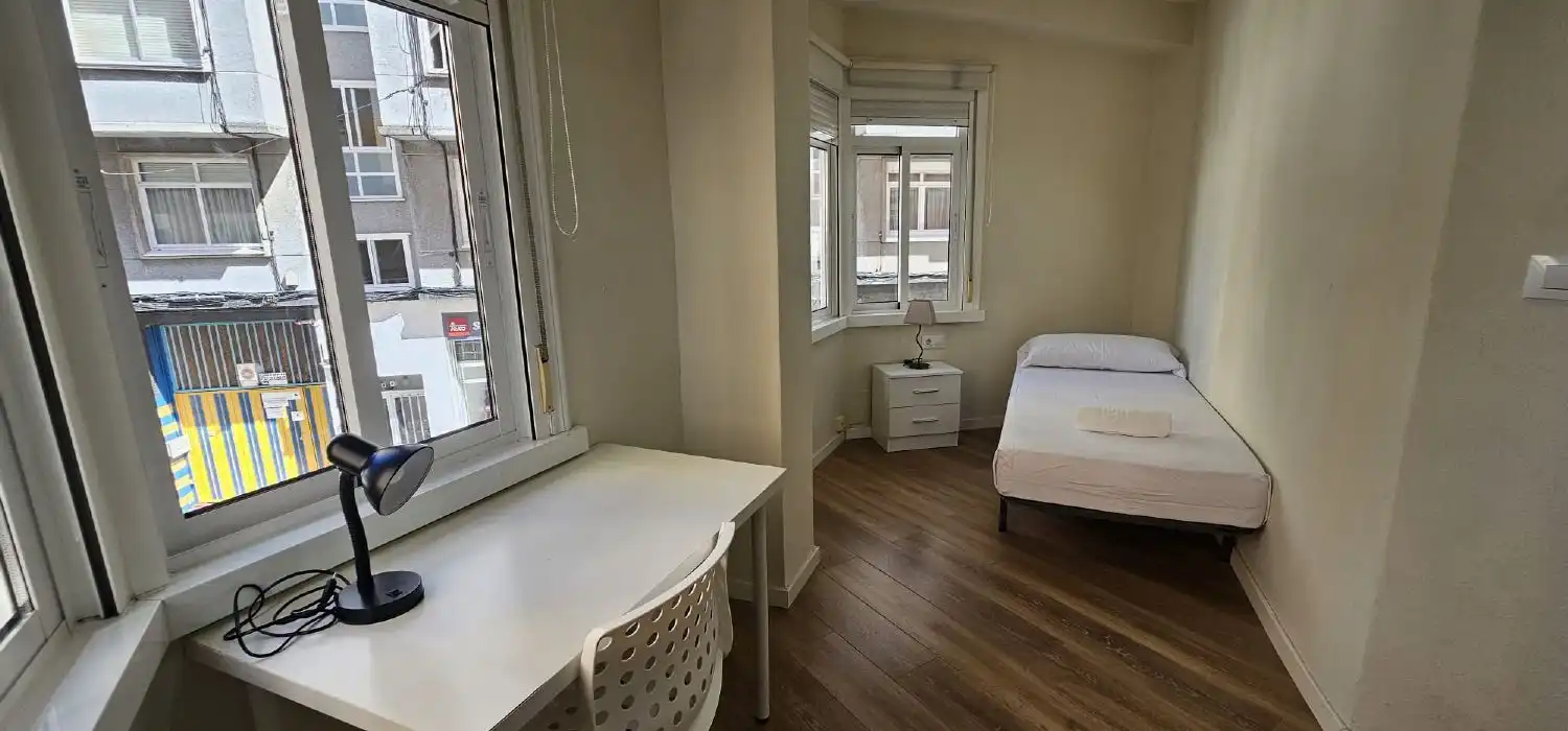 Habitación de Piso en venta en A Coruña Capital  con Amueblado