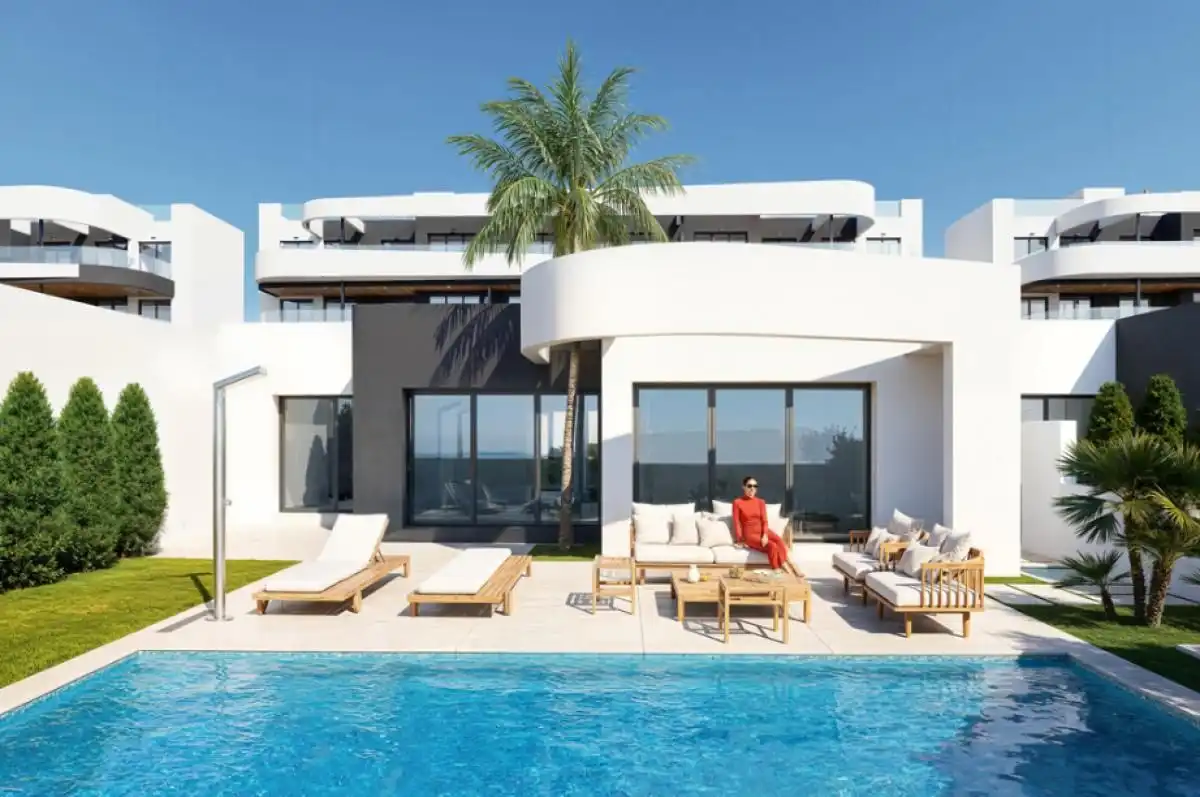Villa con piscina in vendita a Las Lomas de Rame - Bahía Bella