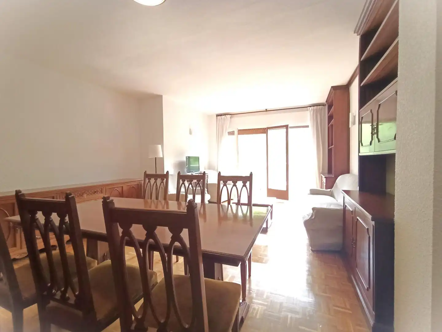 Flat for rent in de Sunyer, Ponent
