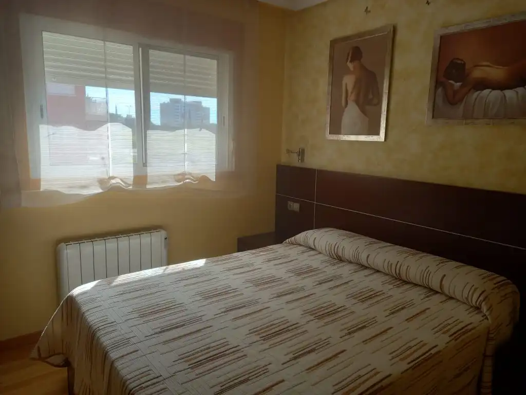 Bedroom of Flat for rent in Paterna