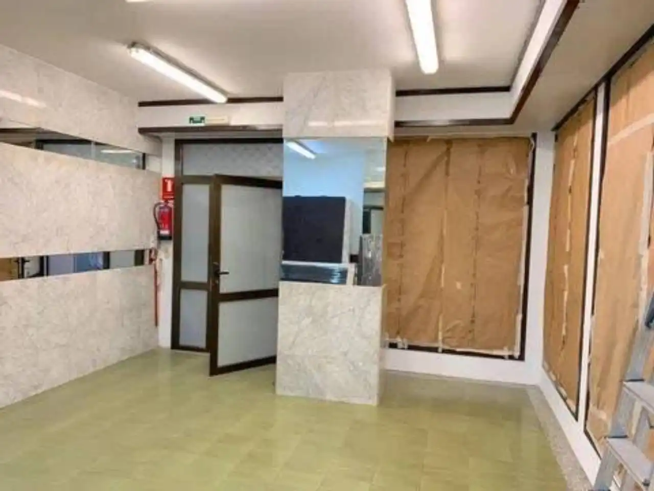 Local comercial en alquiler en Centro Urbano - Hirigunea
