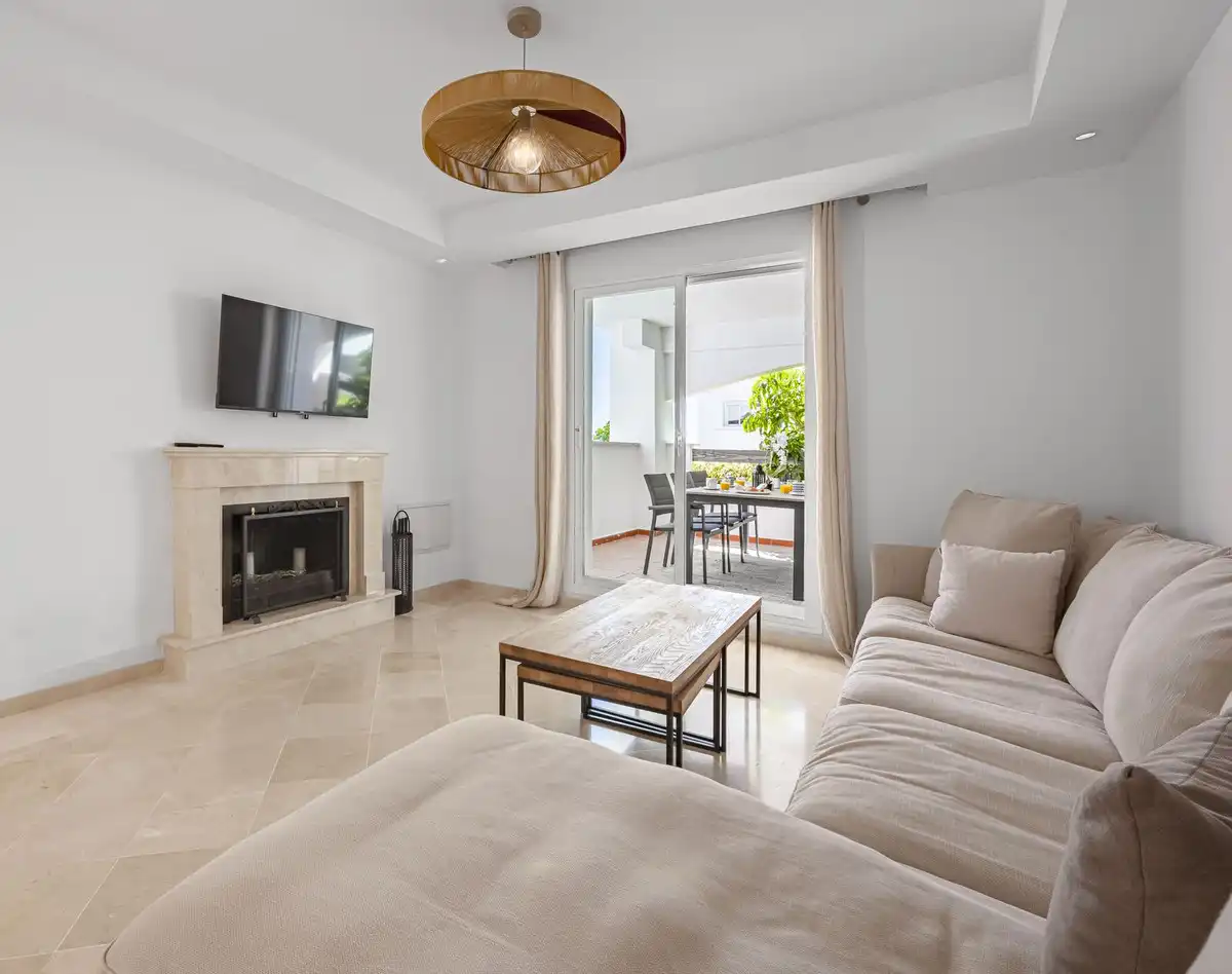 Sala d'estar de Planta baixa de lloguer en Nueva Andalucía