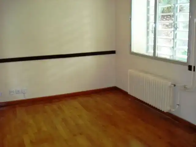 Schlafzimmer von Haus oder Chalet zur Miete in Castelldefels mit Klimaanlage, Privatgarten und Parkett