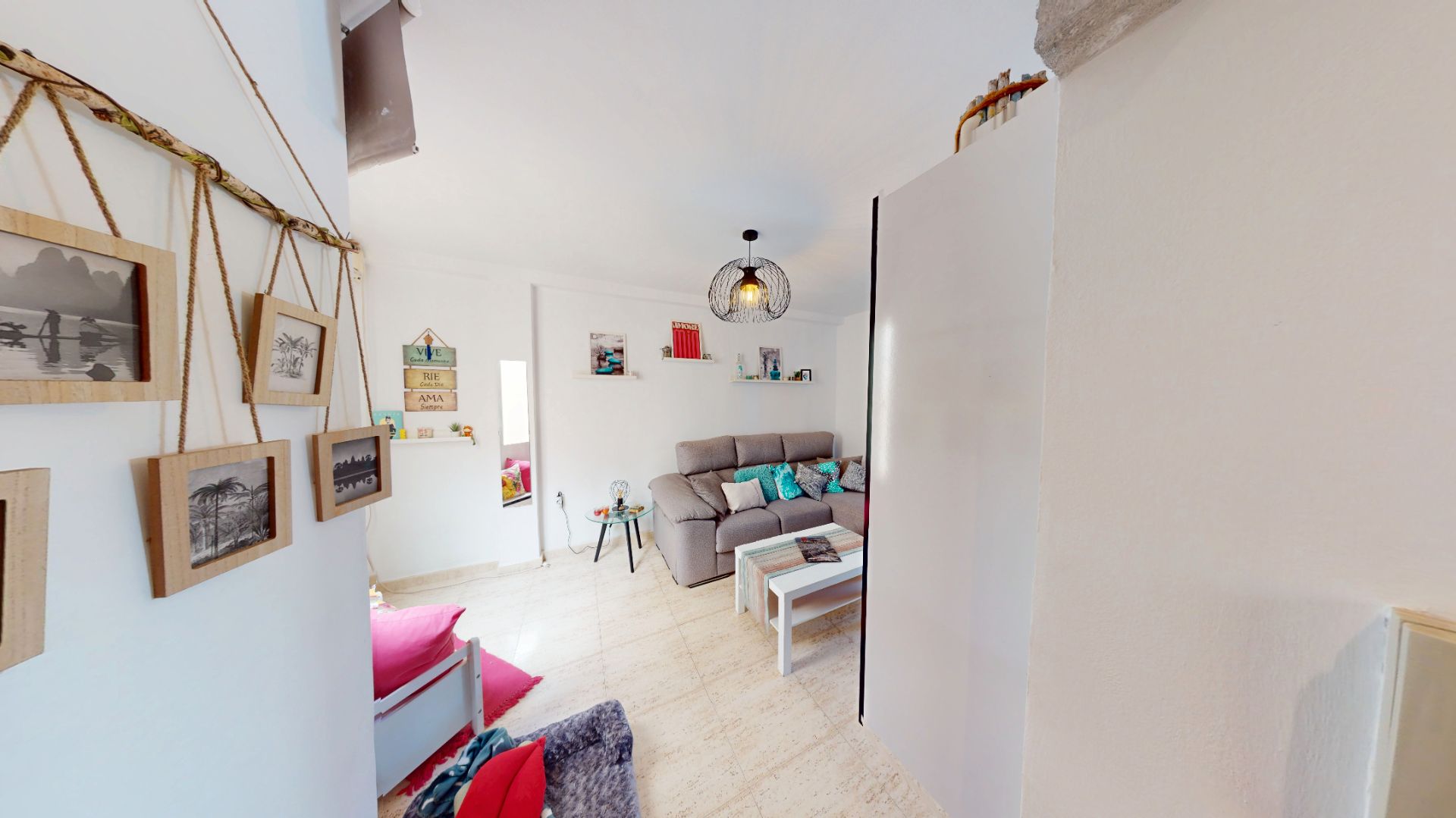 Living room of Flat for sale in  Almería Capital  with Air Conditioner, Heating and Furnished