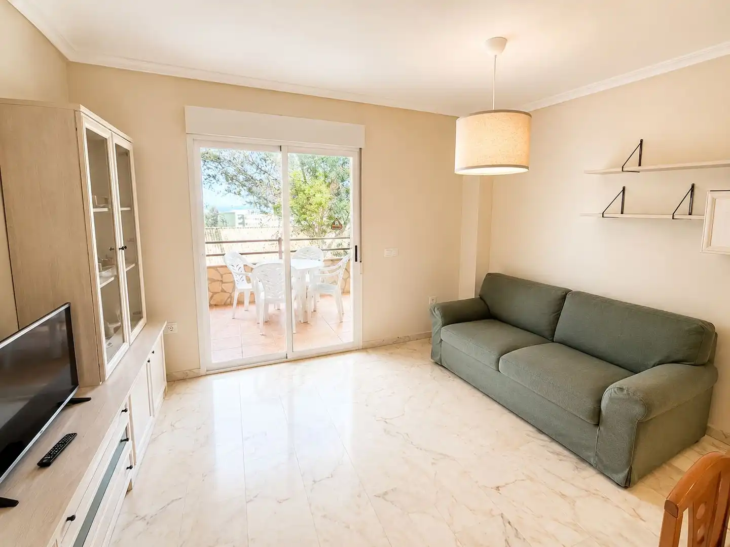 Wohnzimmer von Wohnung zur Miete in Almuñécar mit Möbliert und Balkon