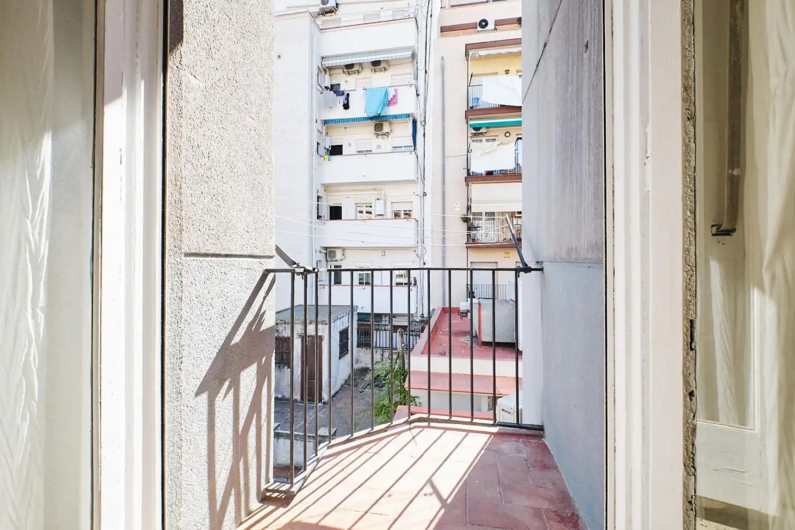 Balcony of Flat for sale in Barcelona  with Air Conditioner, Washing machine and Microwave