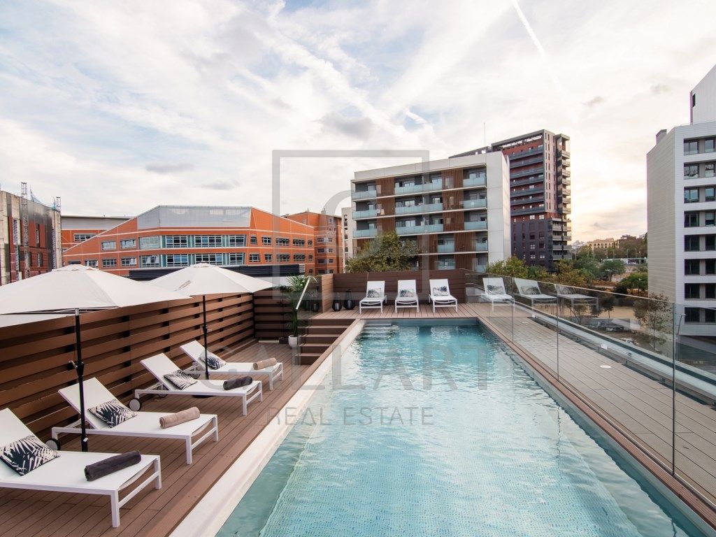 Swimming pool of Loft for sale in  Barcelona Capital