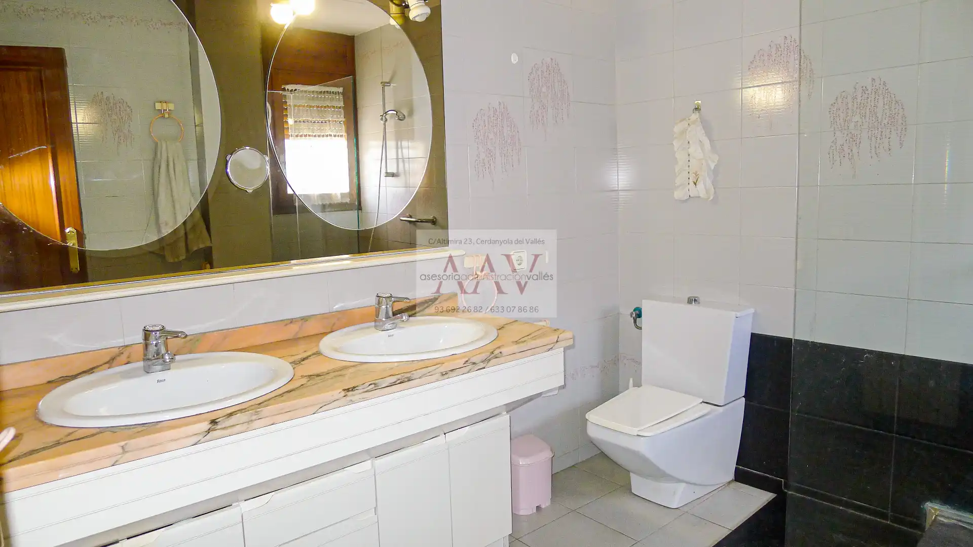 Baño de Casa o chalet en venta en Cerdanyola del Vallès con Calefacción, Jardín privado y Terraza