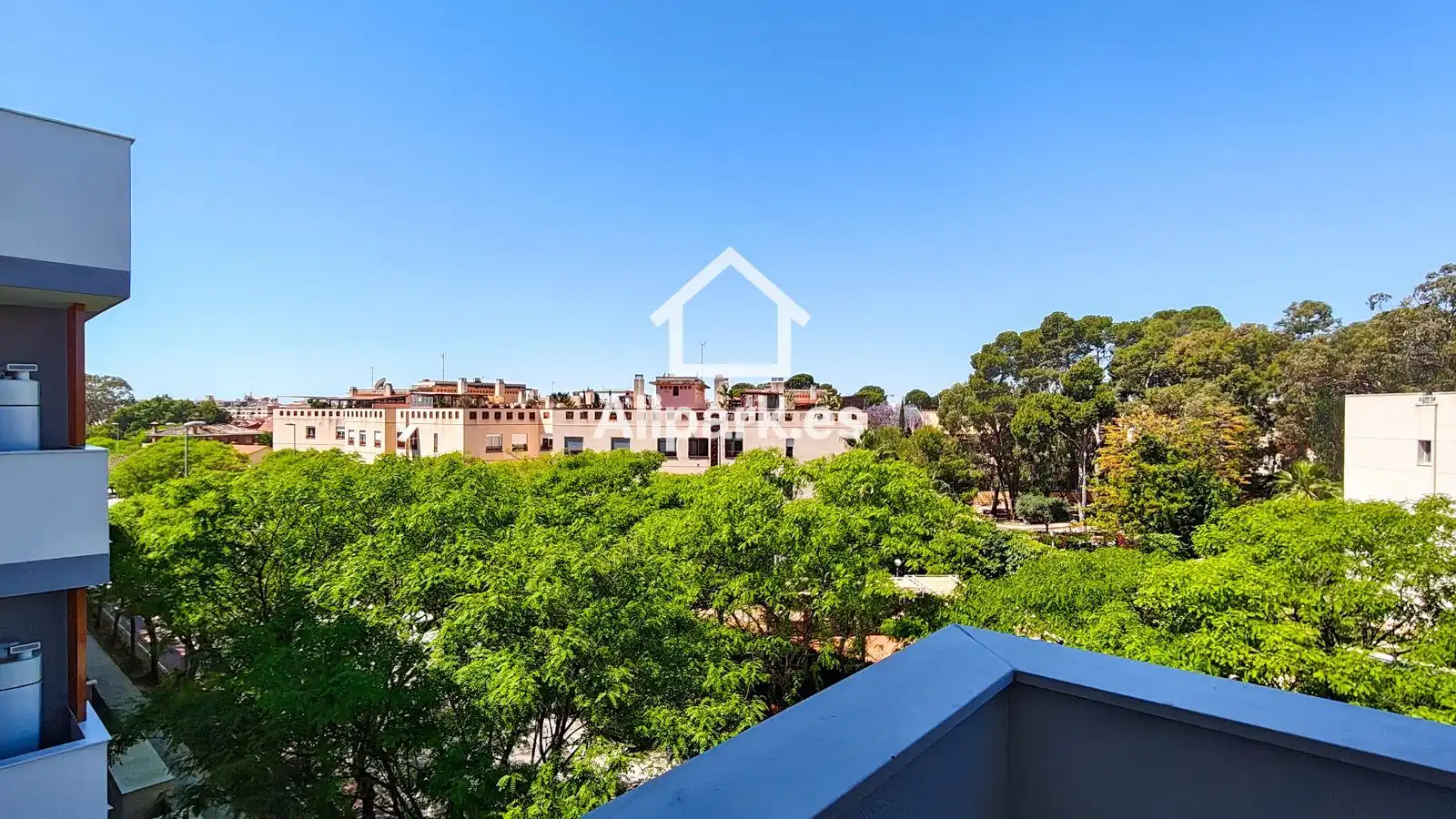 Vista exterior de Piso de alquiler en Sant Joan d'Alacant con Aire acondicionado, Terraza y Trastero