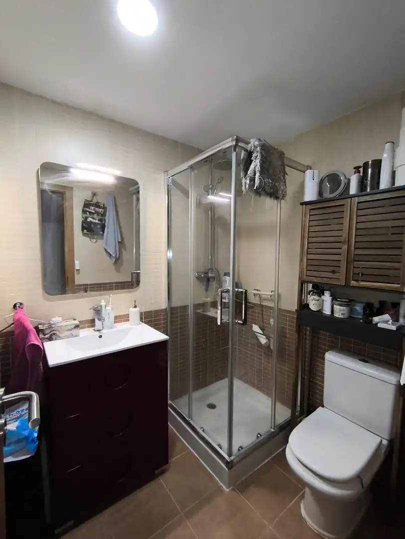 Badezimmer von Wohnung zum Verkauf in Ocaña mit Klimaanlage, Heizung und Abstellraum