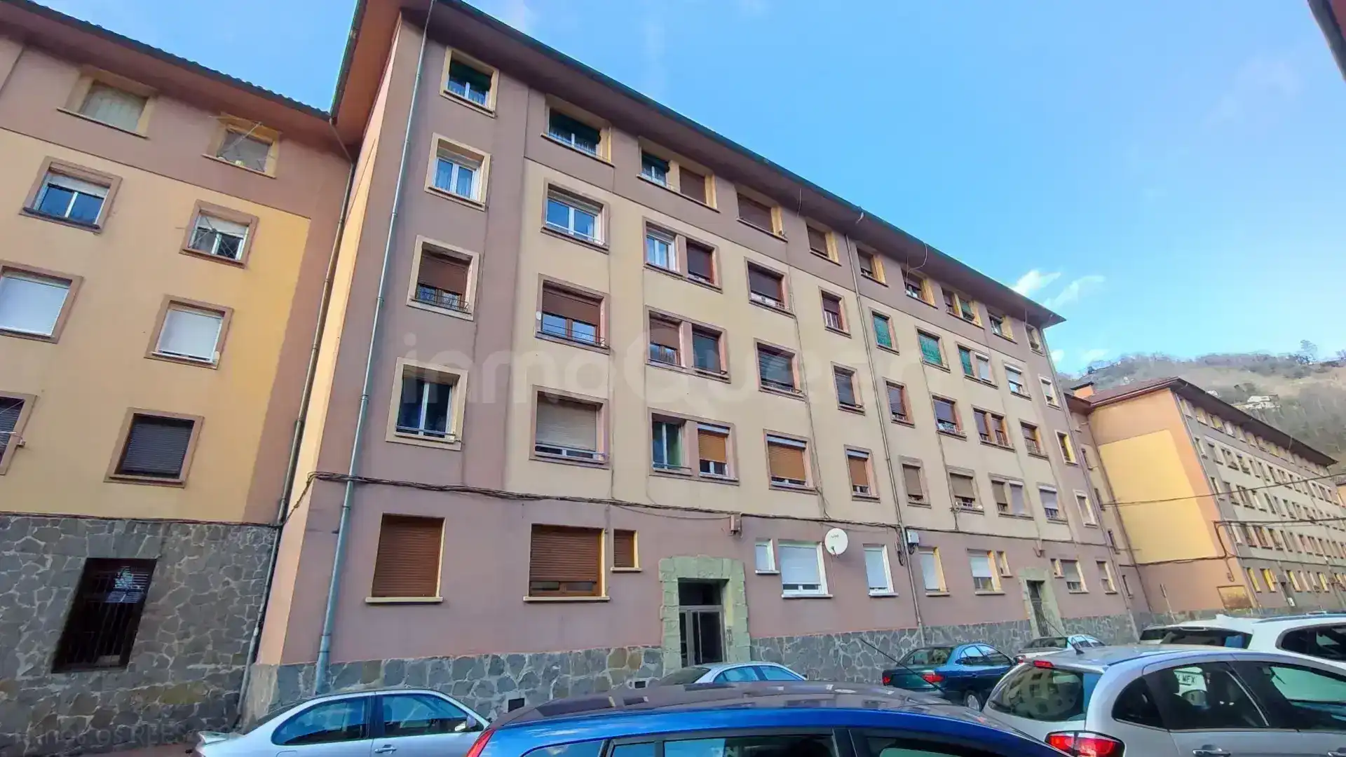 Vista exterior de Piso en venta en Mieres (Asturias) con Amueblado