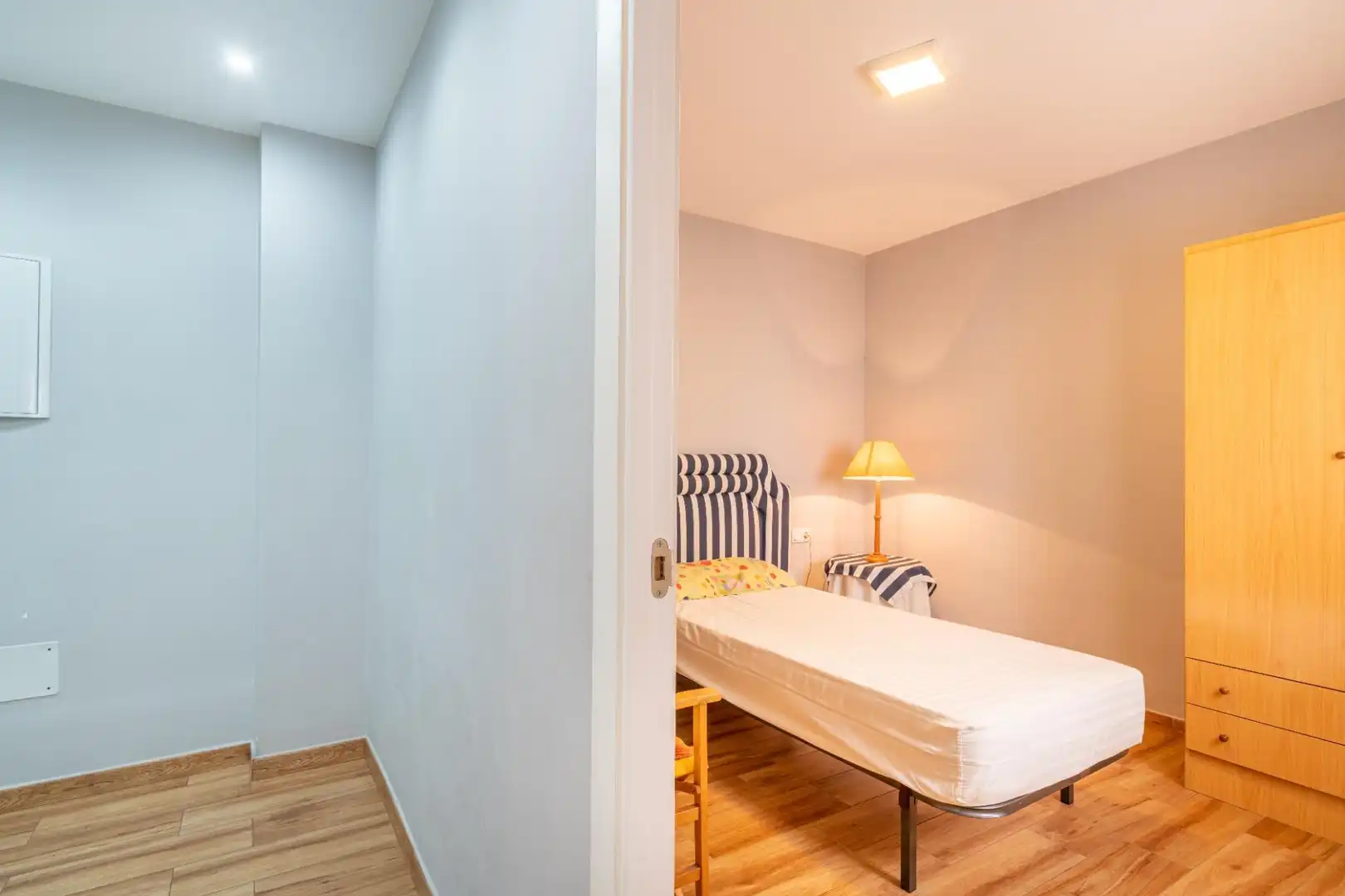 Schlafzimmer von Wohnung zur Miete in Almería mit Klimaanlage, Heizung und Terrasse