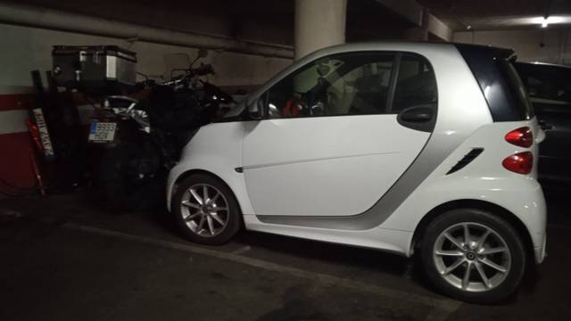 Garaje en Venta en Collblanc