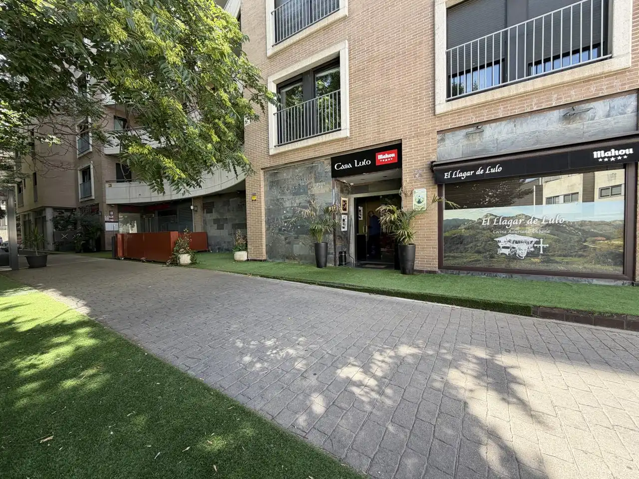 Vista exterior de Local de alquiler en Madrid con Aire acondicionado