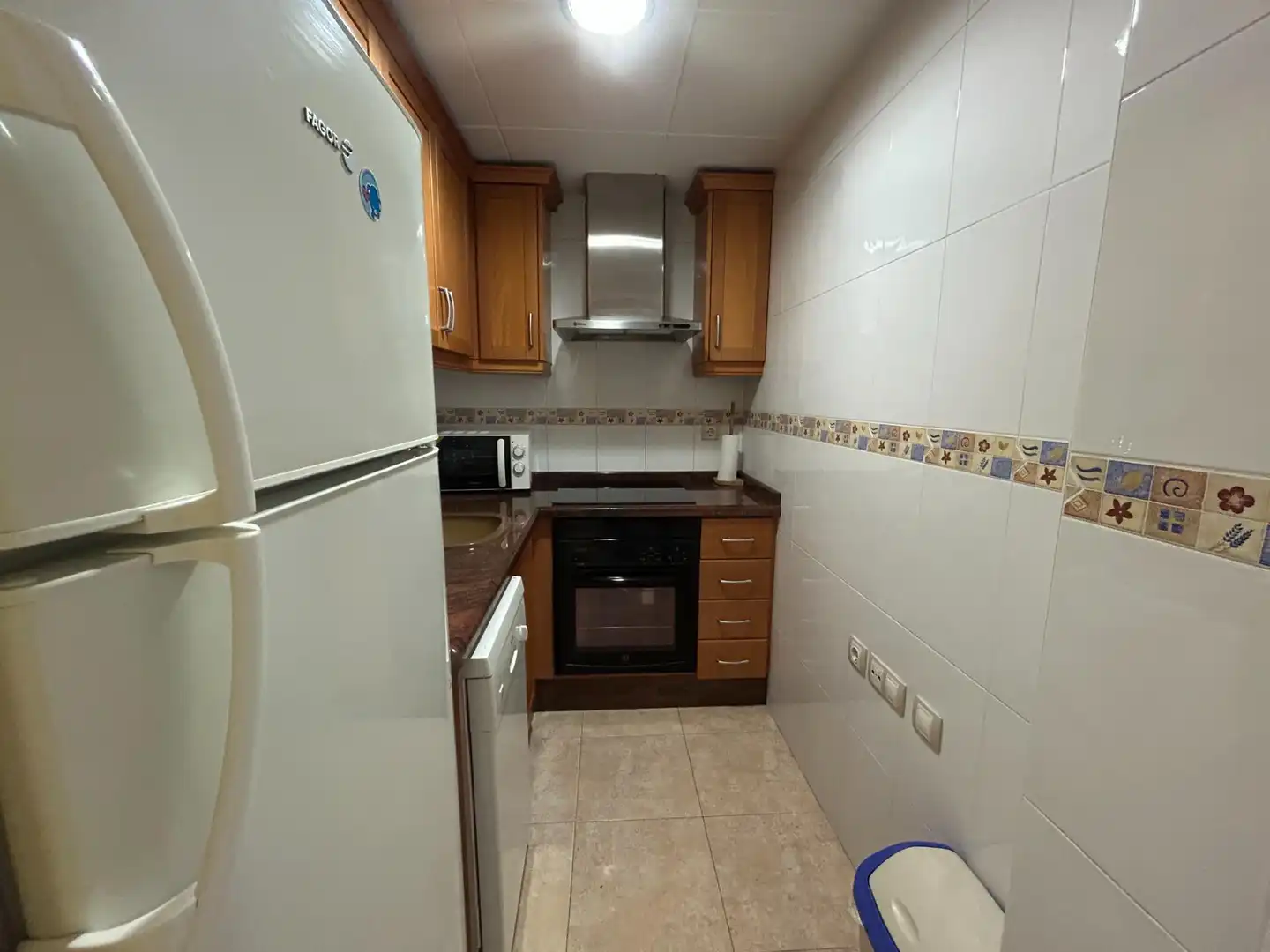 Küche von Wohnung zum Verkauf in Cullera mit Klimaanlage und Möbliert