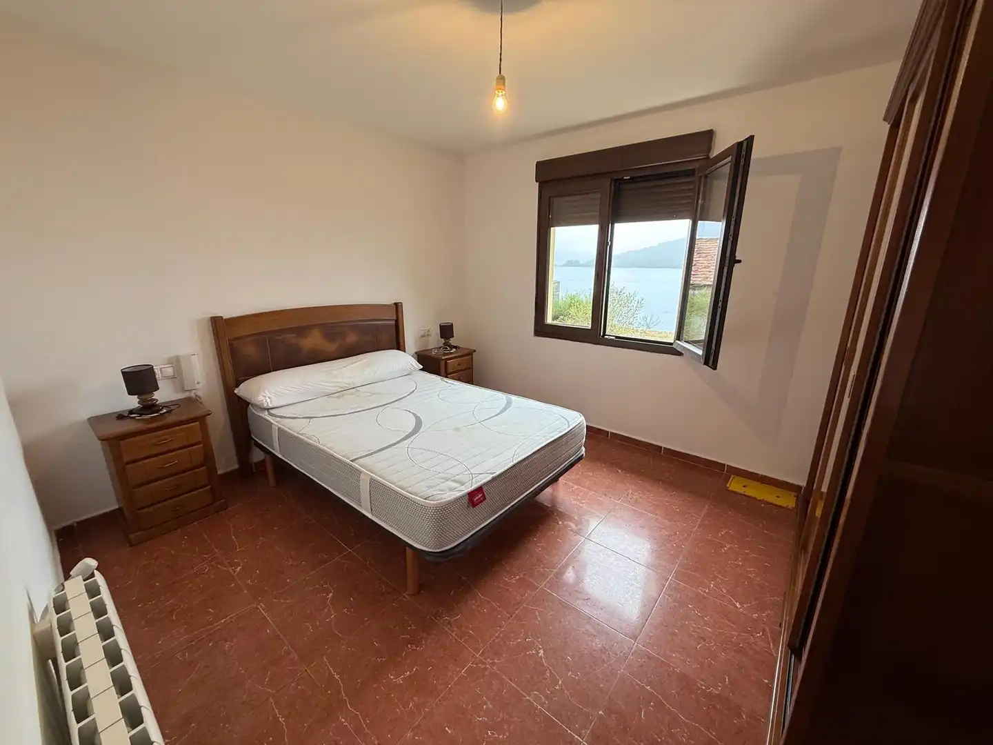 Schlafzimmer von Fabrik Grundstücke zum Verkauf in Outes