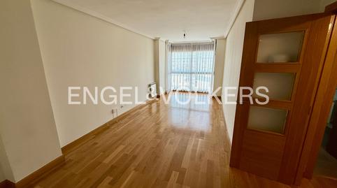 Foto 2 de Pis de lloguer a Calle de San Julián del Camino, Las Tablas,  Madrid Capital