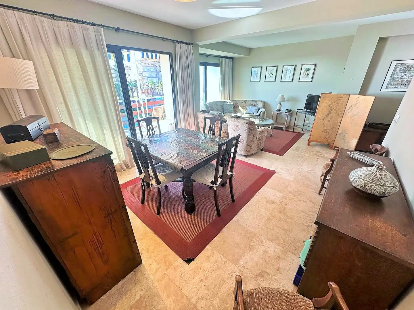 Menjador de Apartament de lloguer en Valencia amb Calefacció, Jardí privat i Terrassa