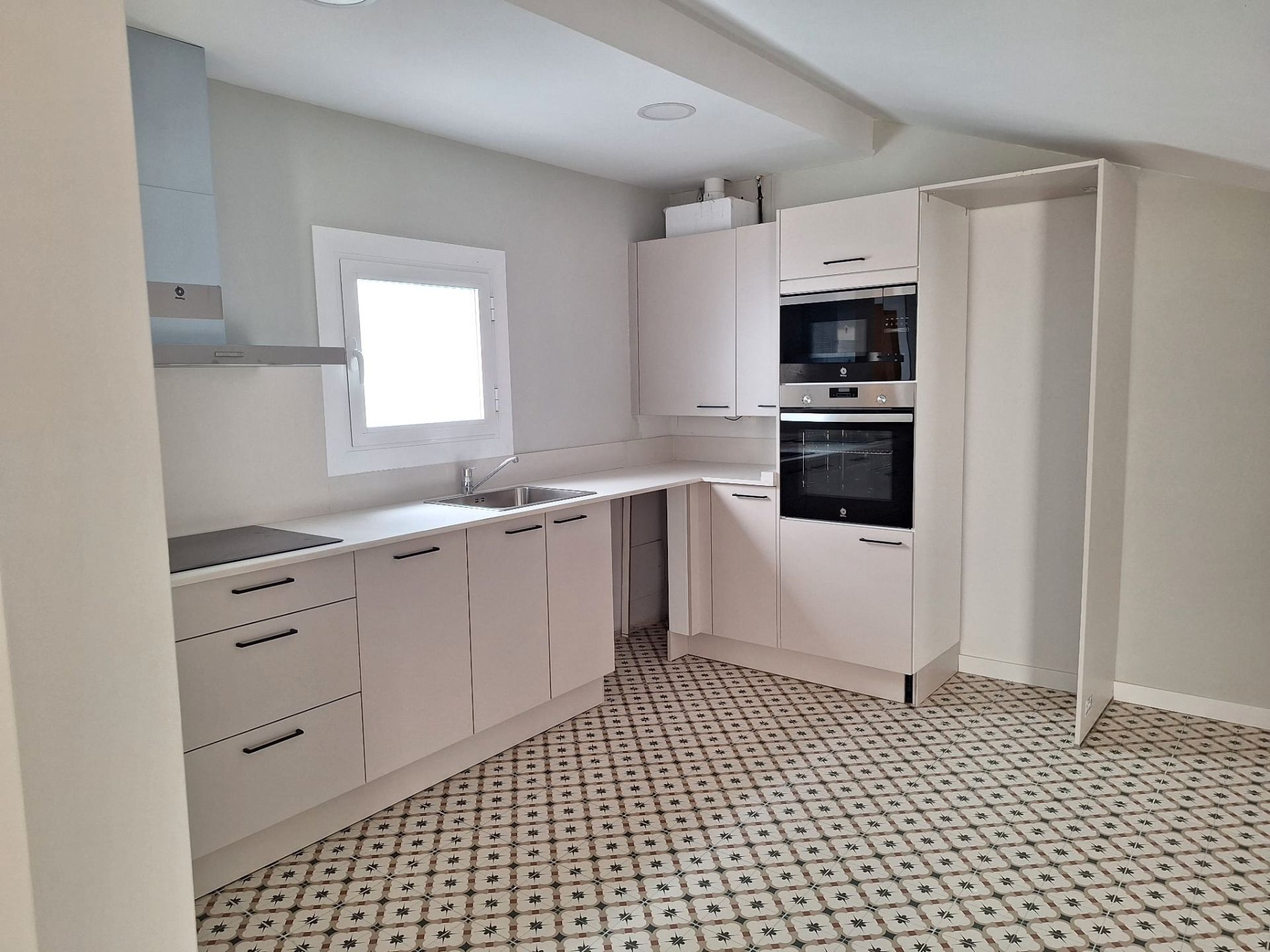 Kitchen of Attic for sale in Manresa  with Heating, Parquet flooring and Terrace
