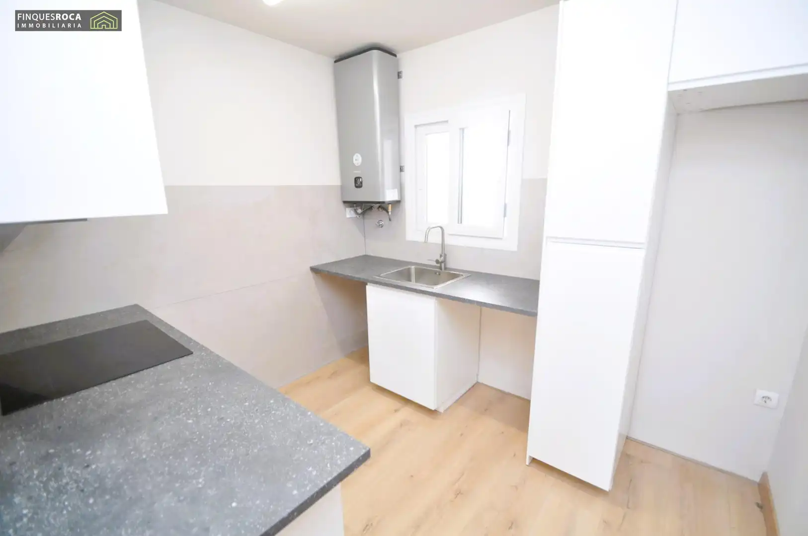Kitchen of Flat for sale in La Ràpita  with Parquet flooring