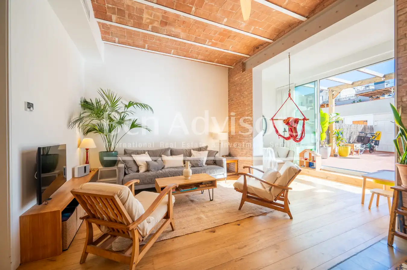 Sala d'estar de Pis en venda en Barcelona amb Aire condicionat, Calefacció i Parquet