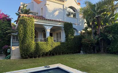 Exterior view of Single-family semi-detached for sale in Marbella  with Air Conditioner, Heating and Private garden