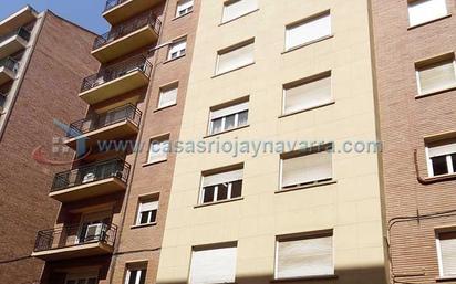 Außenansicht von Wohnung zum verkauf in Calahorra mit Terrasse und Balkon