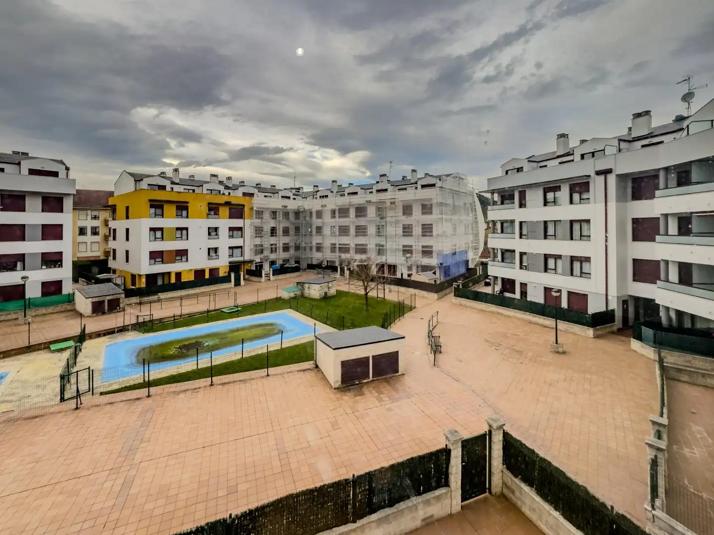 Vista exterior de Piso en venta en Entrambasaguas con Aire acondicionado, Calefacción y Jardín privado