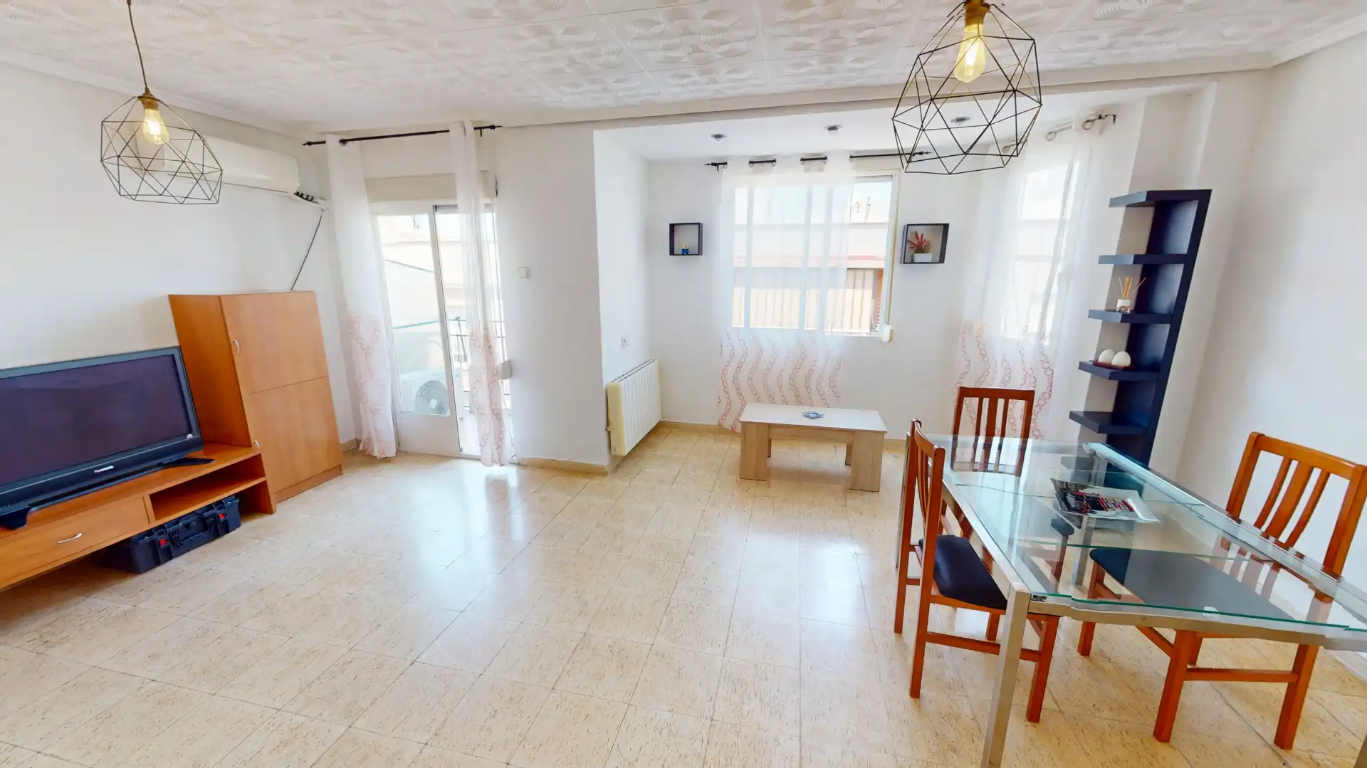 Vista exterior de Piso en venta en Elche / Elx con Aire acondicionado y Balcón