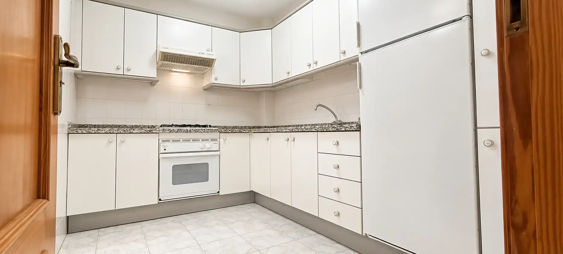 Flat with lift for sale in Calle Bélgica, imagen 8