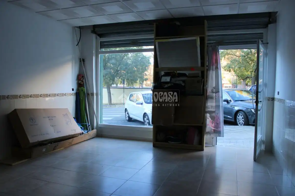 Local comercial en venda a Calle Matilde de la Torre, imagen 3