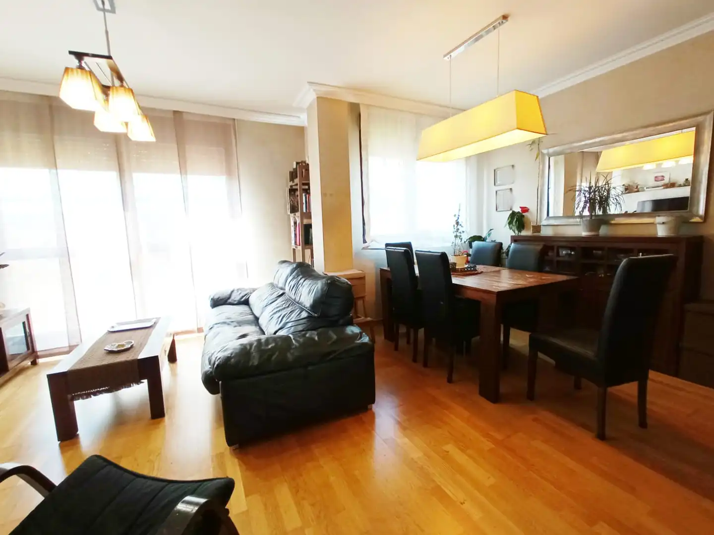 Sala d'estar de Pis en venda en Burgos amb Calefacció, Parquet i Traster