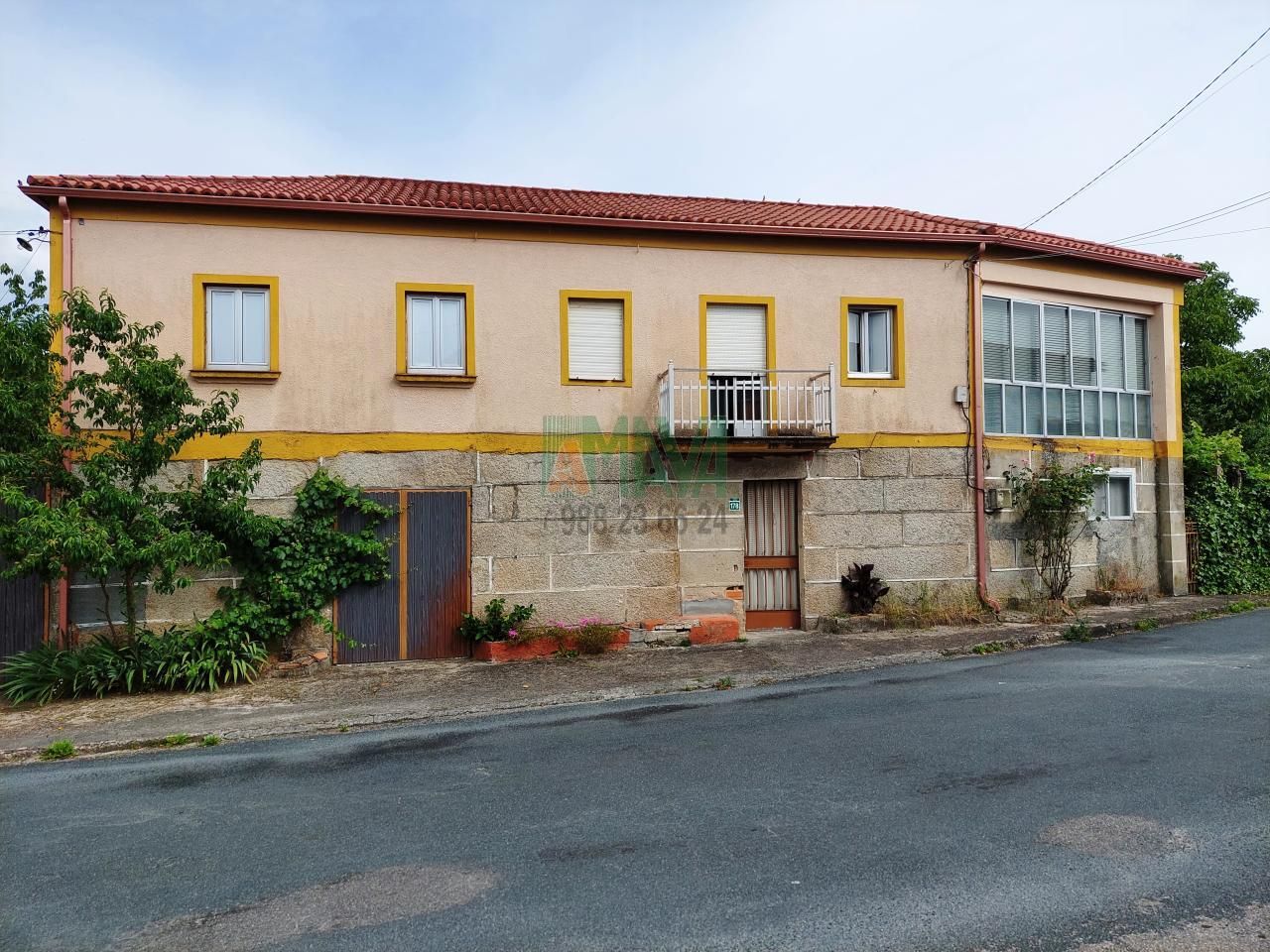 Vista exterior de Casa o chalet en venta en O Pereiro de Aguiar  con Jardín privado y Terraza