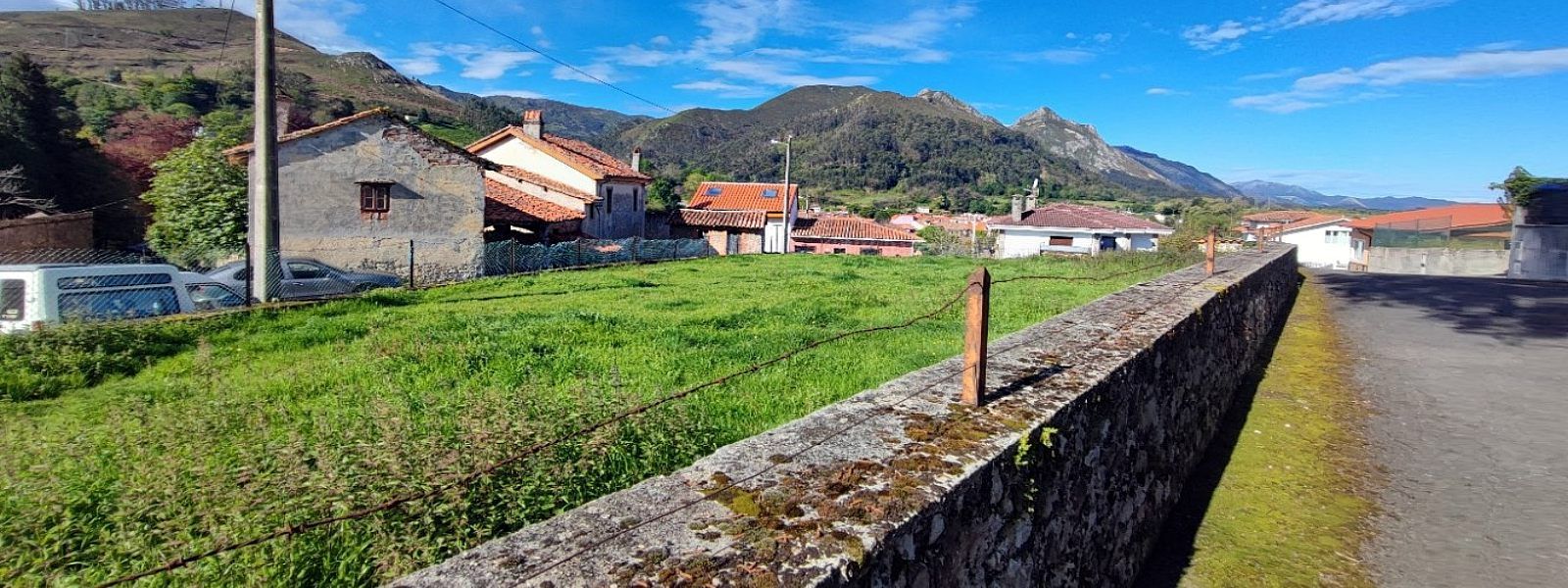 Vista exterior de Finca rústica en venda en Llanes