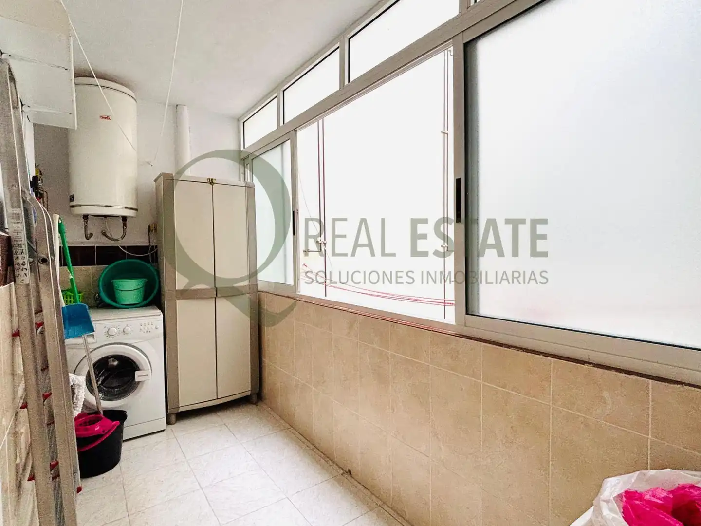 Exterior view of Flat for sale in El Campello  with Terrace, Furnished and Balcony