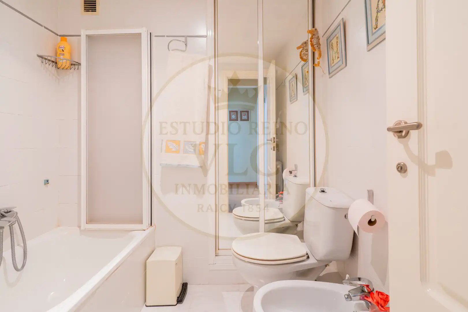 Bany de Apartament en venda en Valencia amb Aire condicionat, Calefacció i Parquet