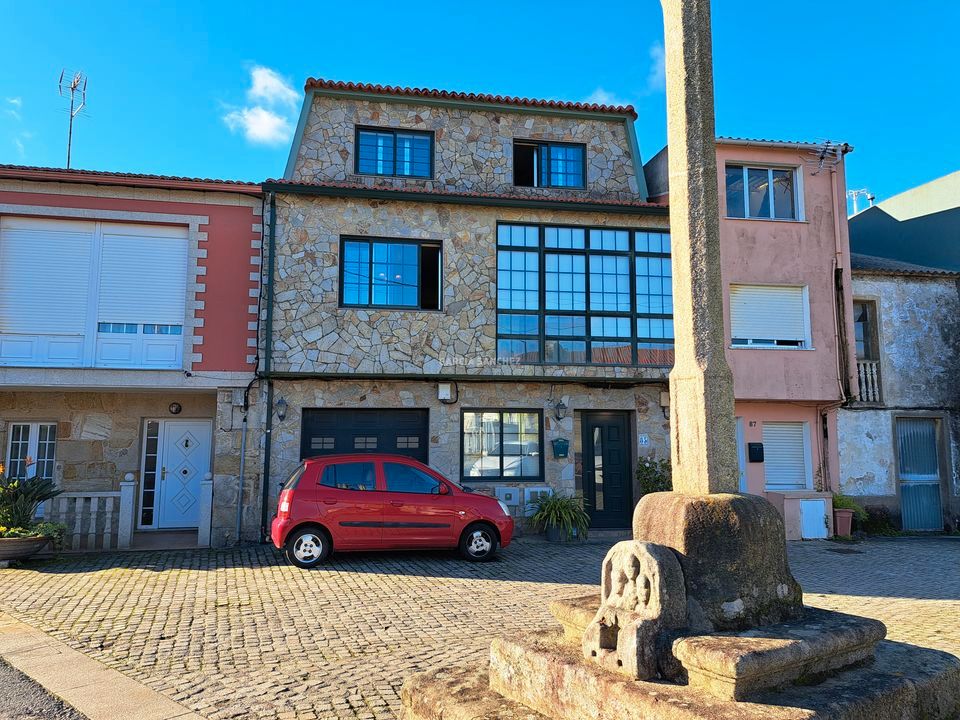 Exterior view of Apartment for sale in Boiro  with Heating, Terrace and Furnished