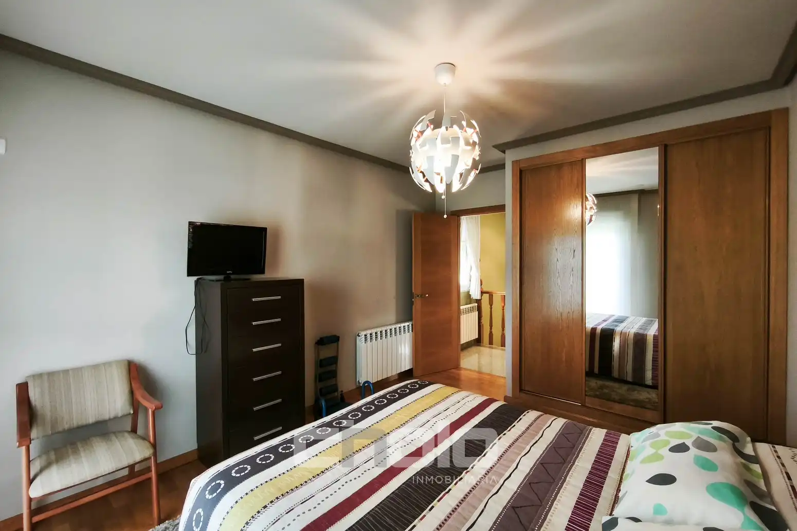 Bedroom of Houses for sale in Begonte  with Heating, Parquet flooring and Storage room