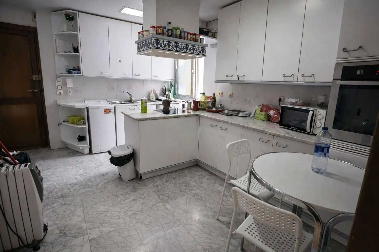 Kitchen of Attic for sale in Sevilla  with Air Conditioner and Terrace