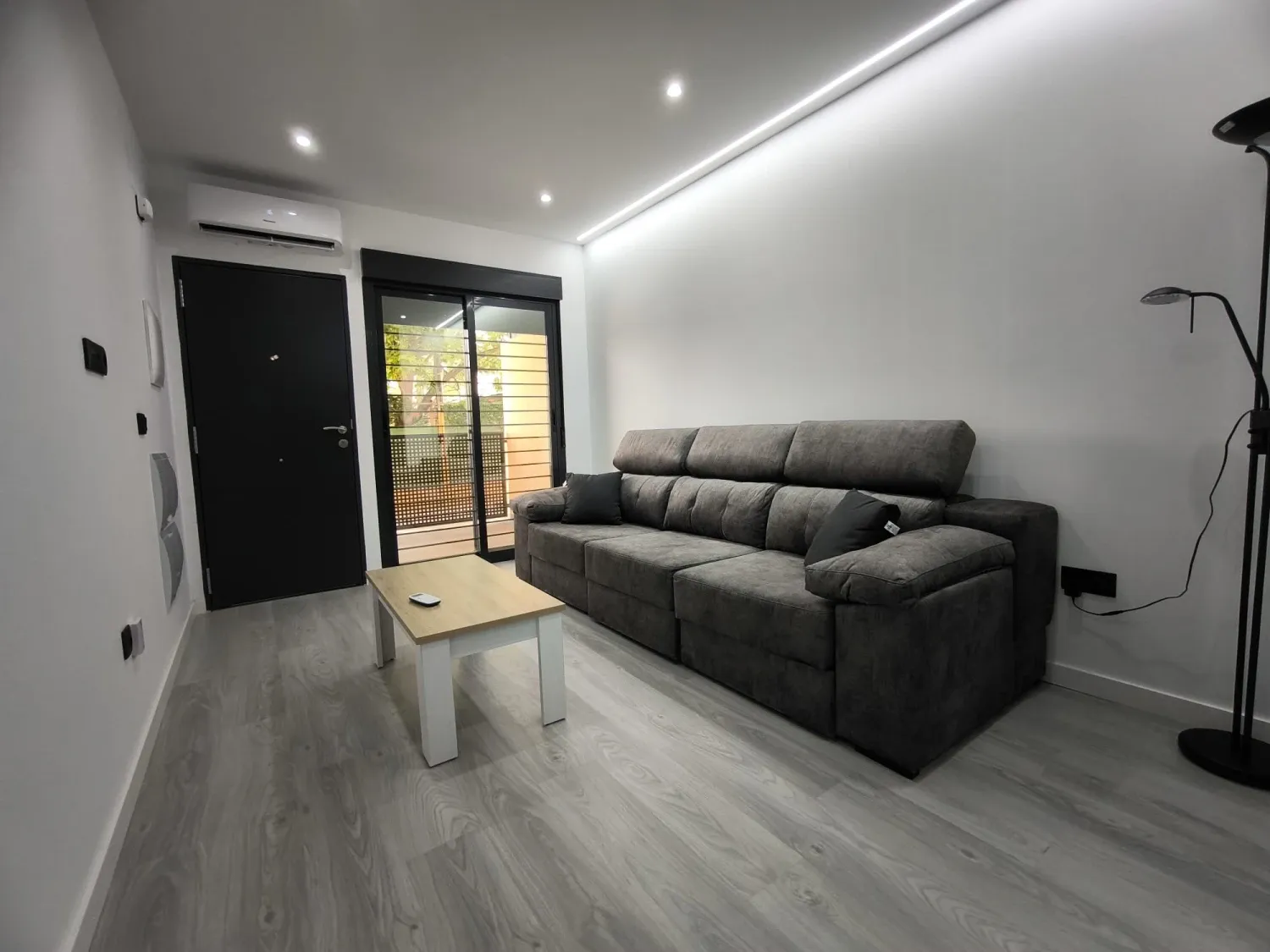 Living room of Study for sale in  Murcia Capital  with Air Conditioner, Heating and Terrace