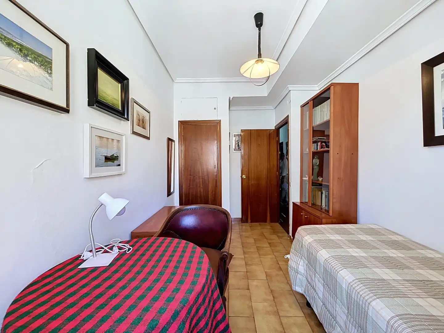 Habitación de Piso en venta en Sevilla con Aire acondicionado, Terraza y Amueblado