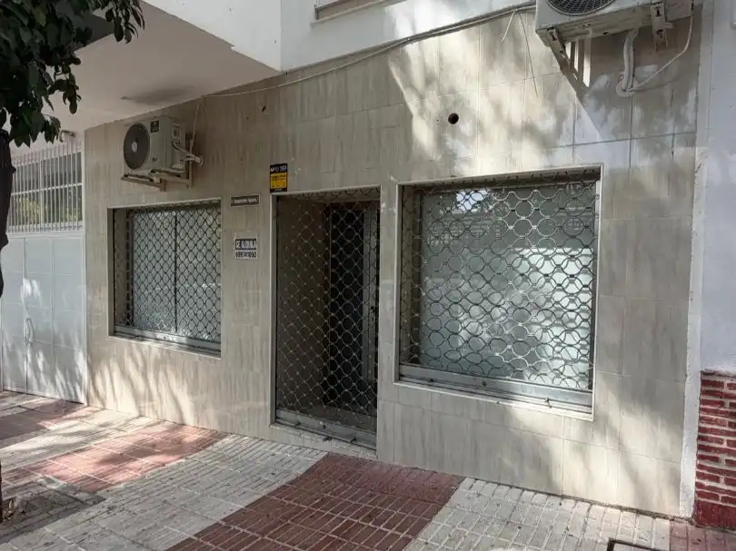 Vista exterior de Local de lloguer en Marbella Centro
