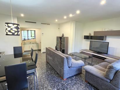 Sala d'estar de Pis de lloguer en Paterna amb Aire condicionat