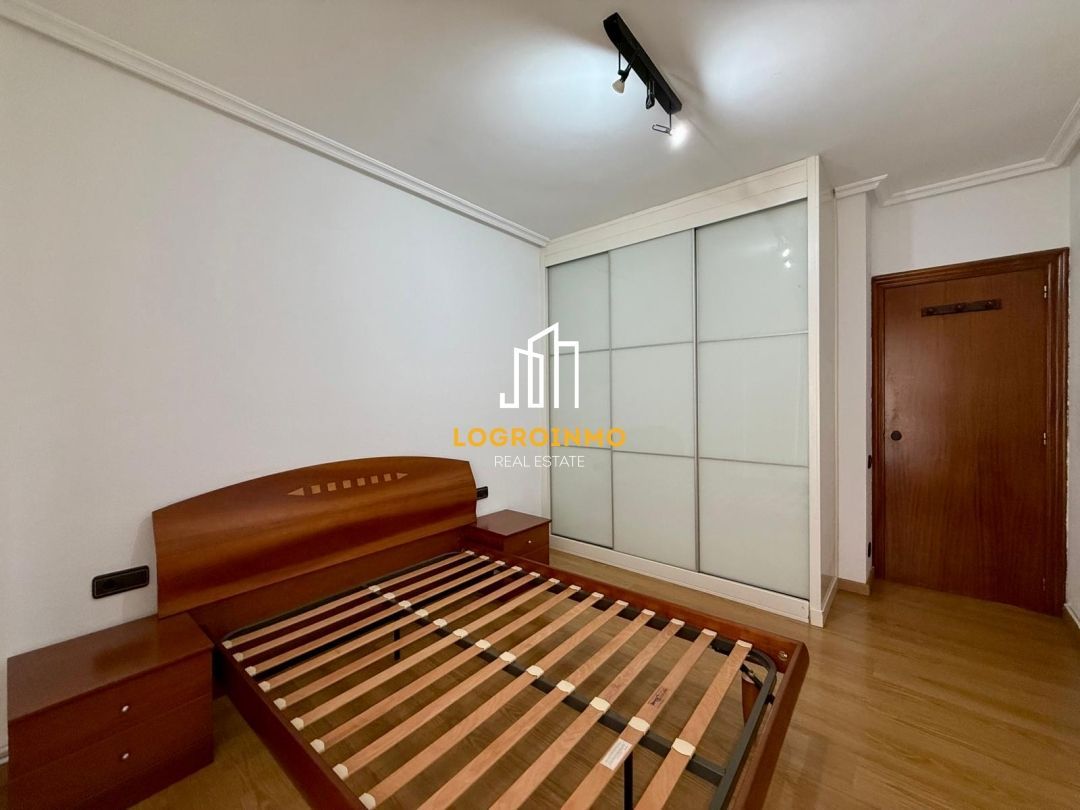 Habitación de Piso en venta en  Logroño con Calefacción, Trastero y Amueblado